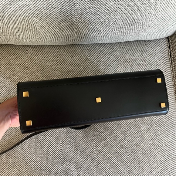 YSL Saint Laurent Manhattan Calfskin Purse - Picture 4 of 6